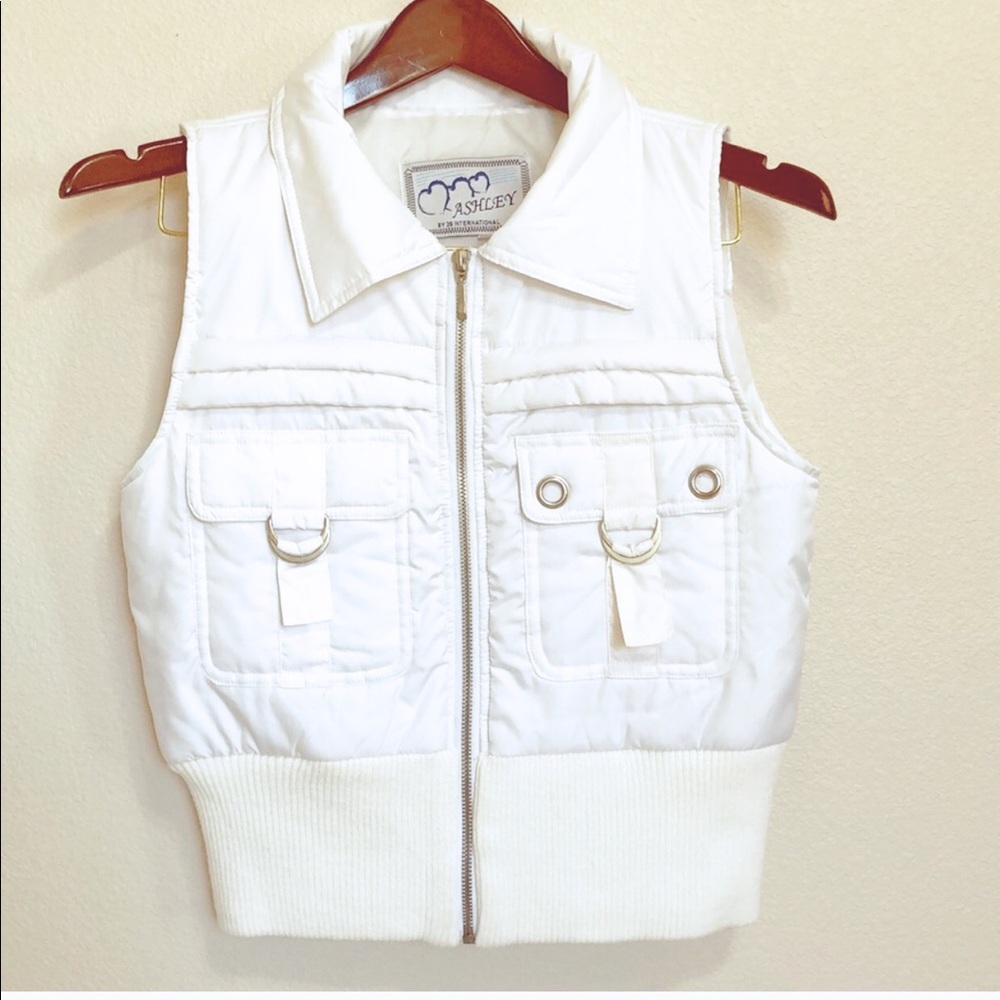 Ashley | Ladies White Fluffy Vest M